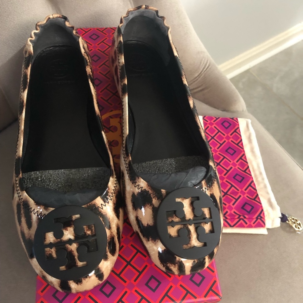 Tory Burch minnie travel flat leopard patent